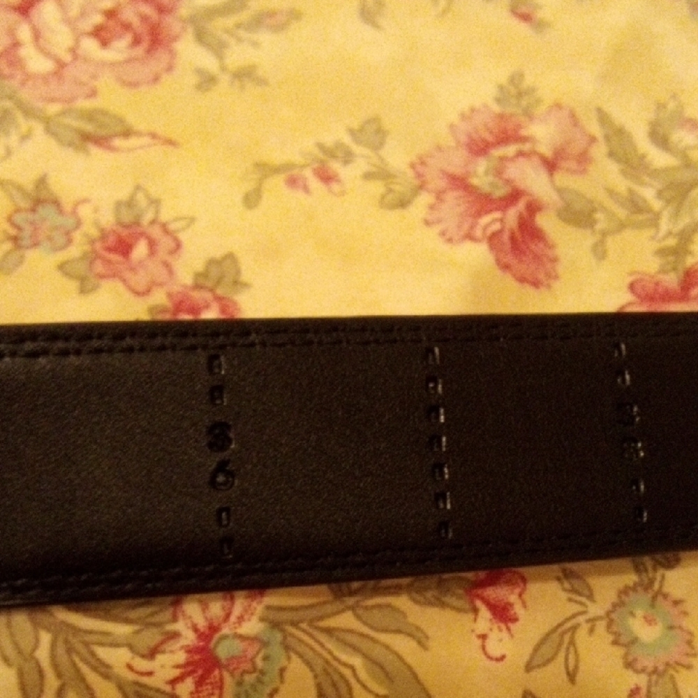 Men's Black Leather Belt - Picture 5 of 5